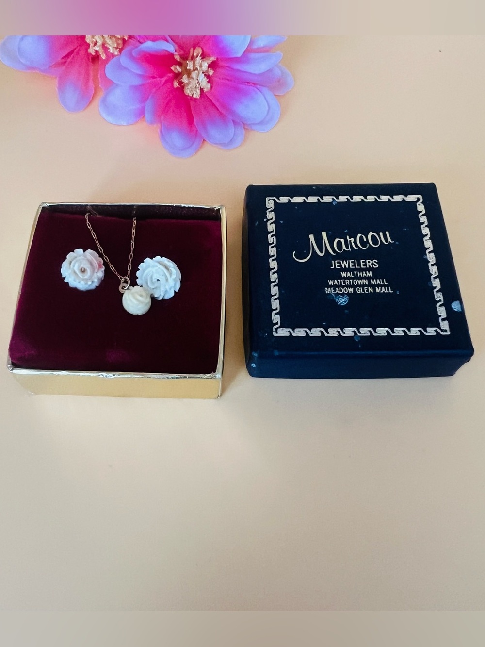 White Carved Rose Pearl Necklace and Earring Set